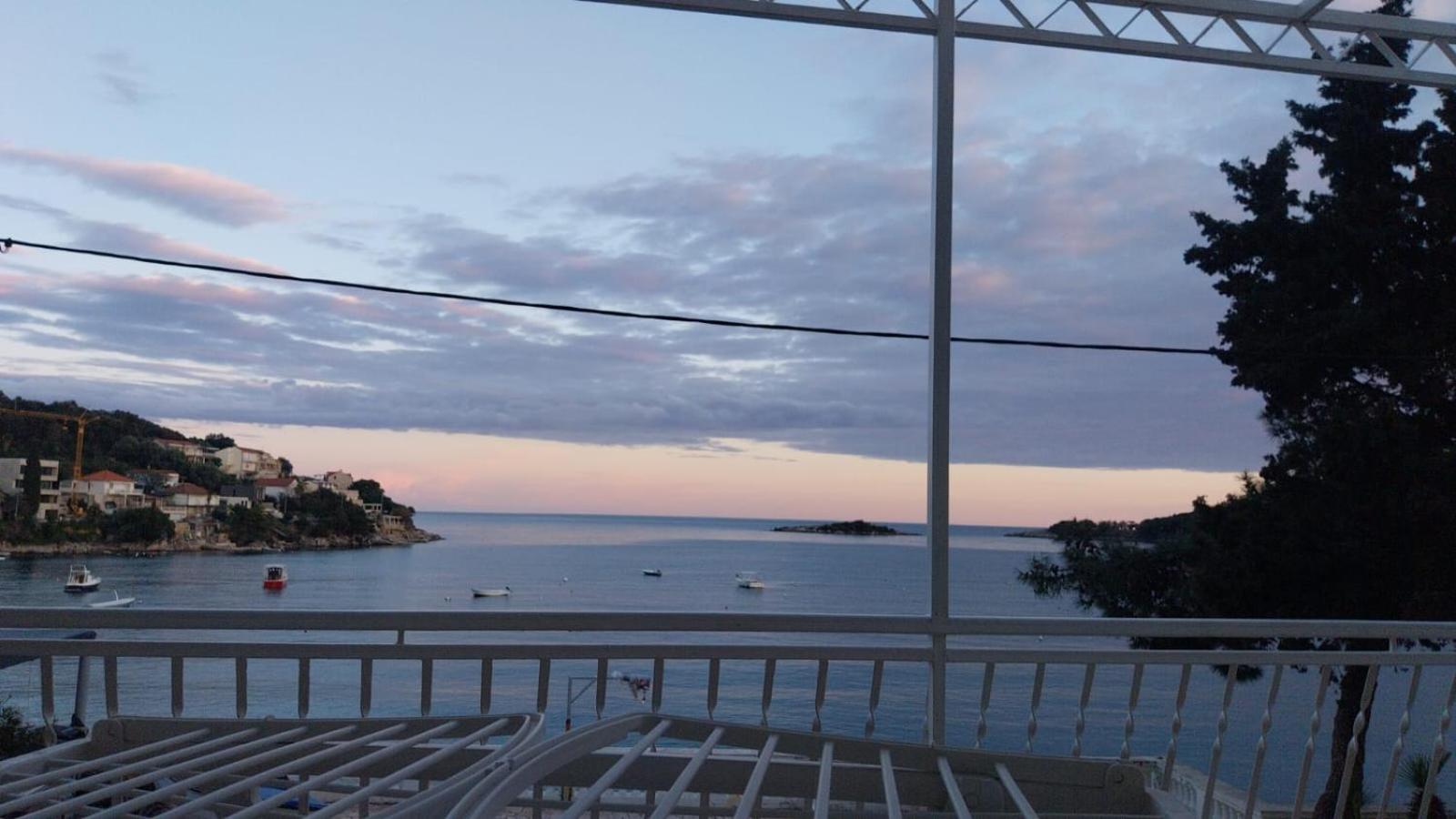 Captain'S Villa Molunat Buitenkant foto